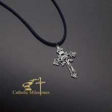 Fleur de Lys Crucifix - Catholic Milestones
